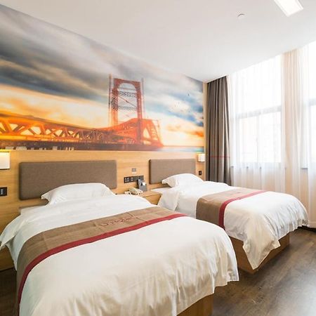 Thank Inn Chain Hotel Shanghai Songjiang District Yongfeng Road Store Exterior foto